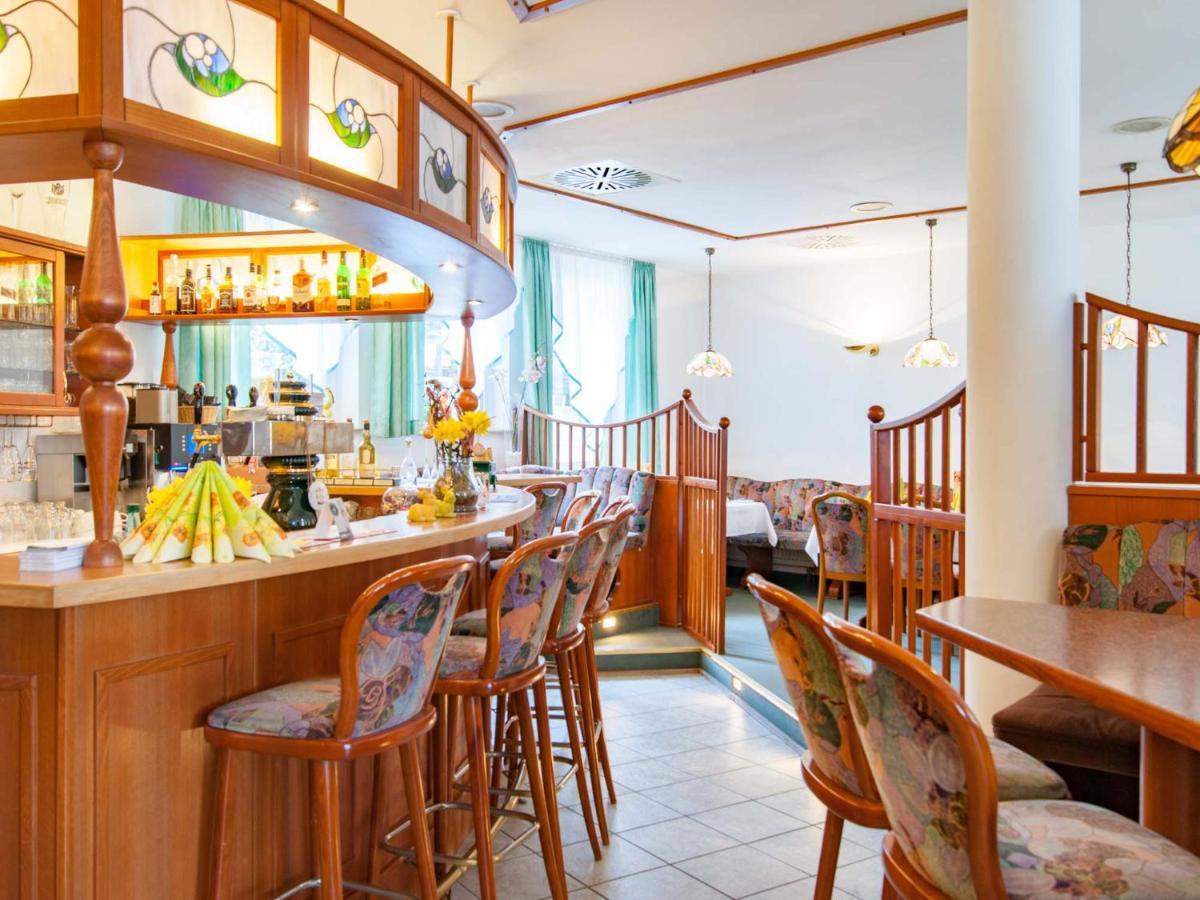 Hotel Am Rossplan Altenburg Esterno foto