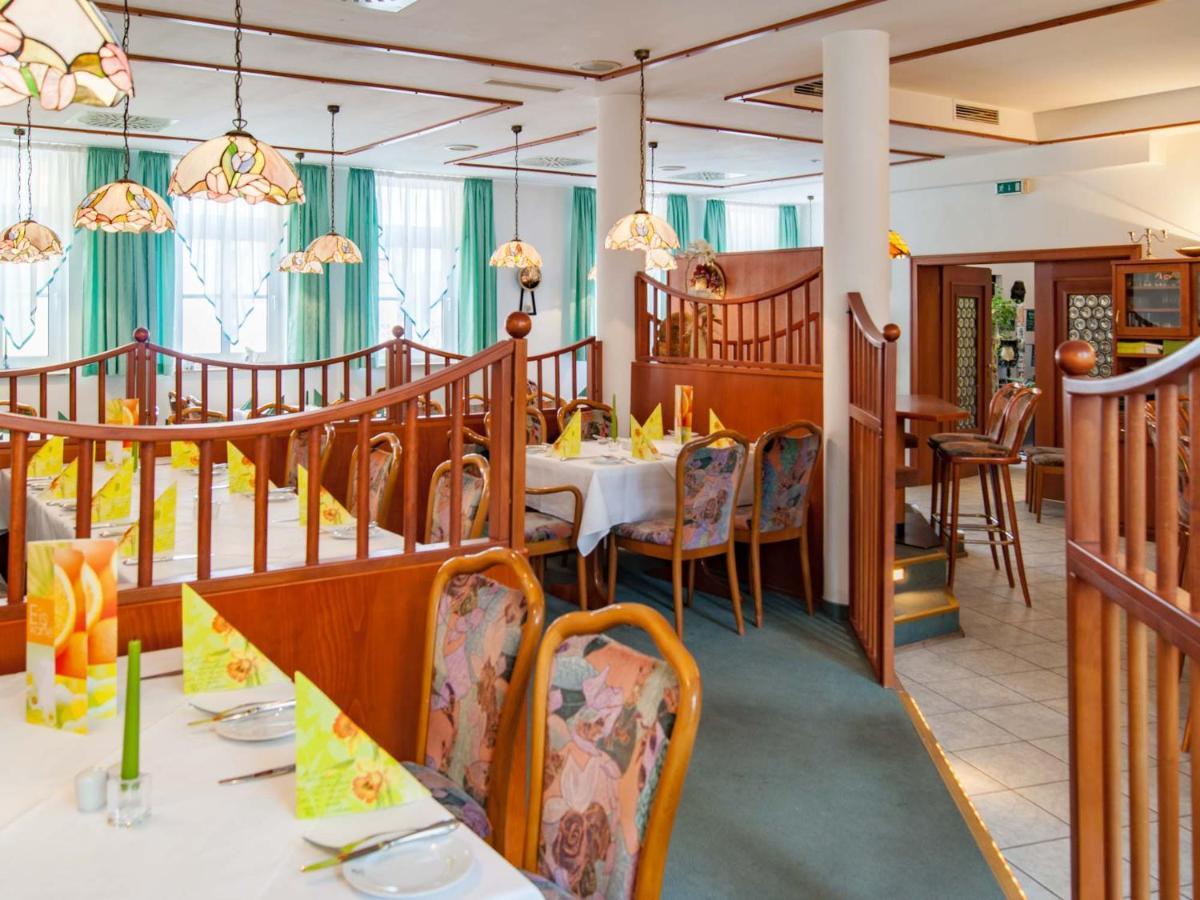Hotel Am Rossplan Altenburg Esterno foto