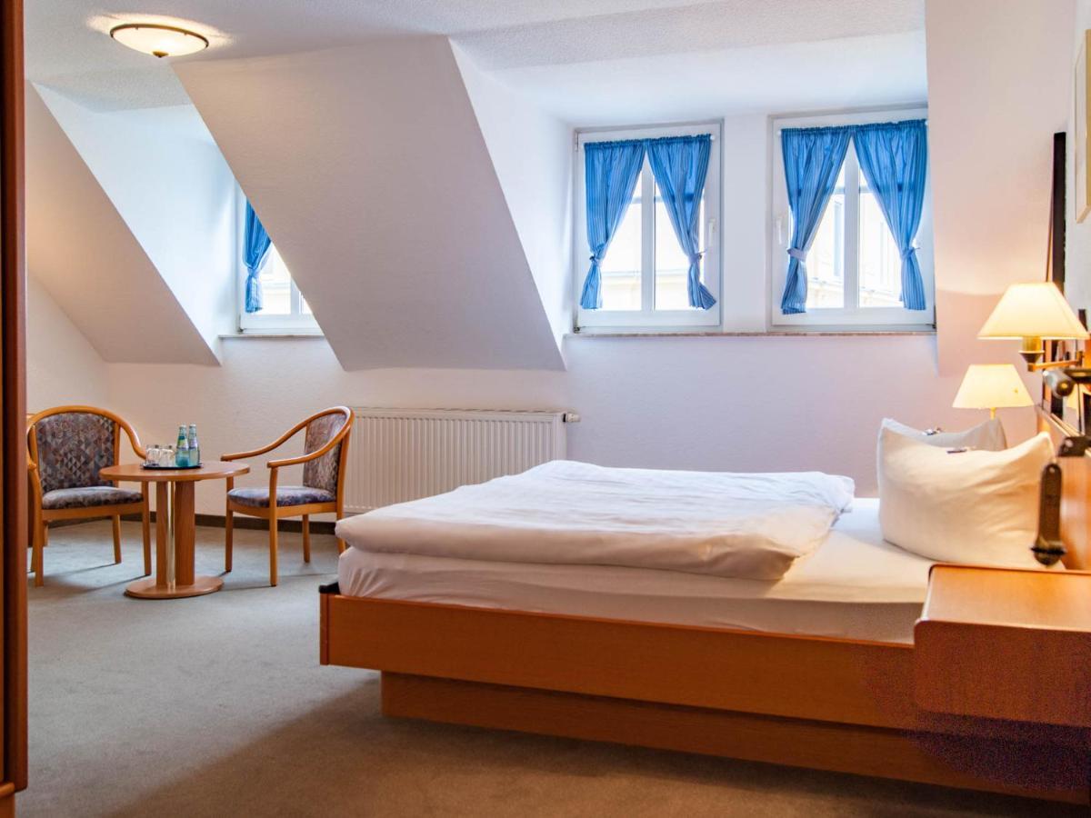 Hotel Am Rossplan Altenburg Esterno foto