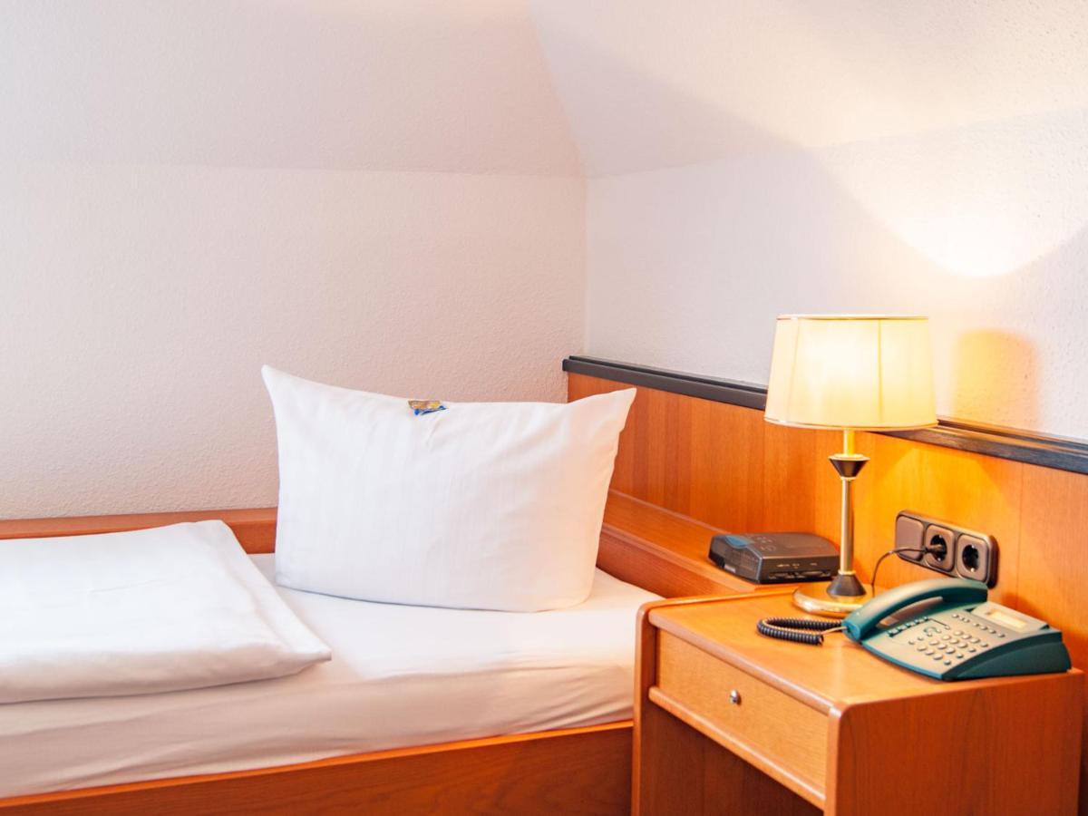 Hotel Am Rossplan Altenburg Esterno foto