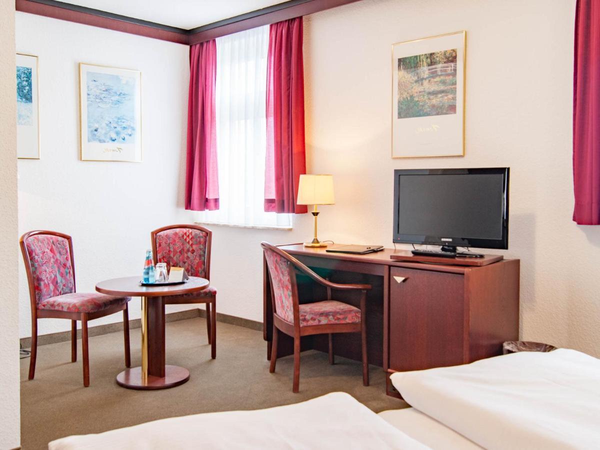 Hotel Am Rossplan Altenburg Esterno foto